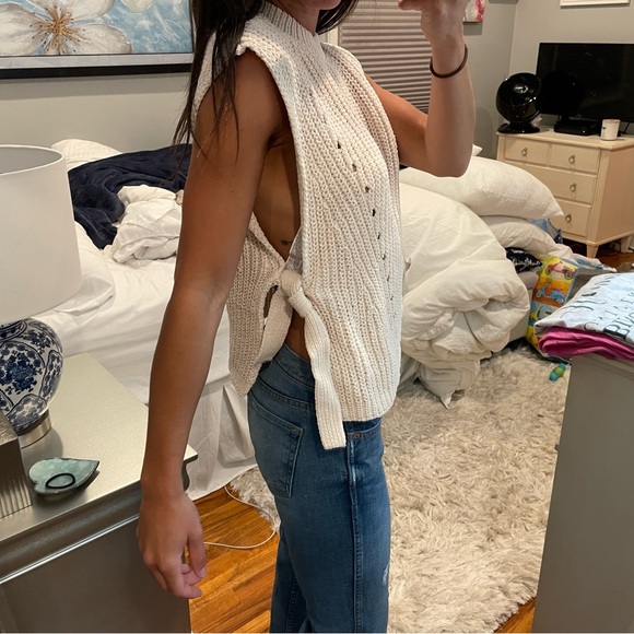 🚫SOLD🚫NWT Zara Sweater Vest - Picture 2 of 5